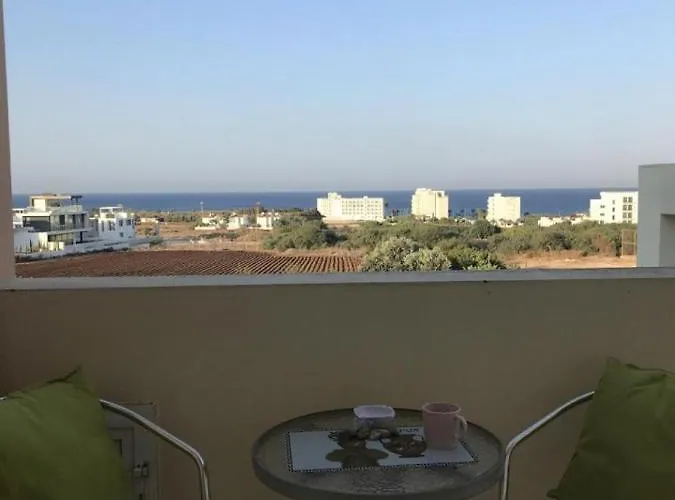 Daire Protaras, Janas